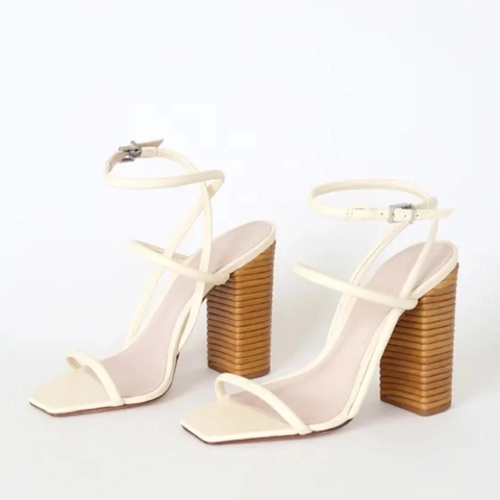 Schutz Ambrielle sandal in Vanilla Ice Nappa leather - Picture 1 of 10